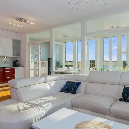 Casa vacanze Horisontti Penthouse By Interhome *